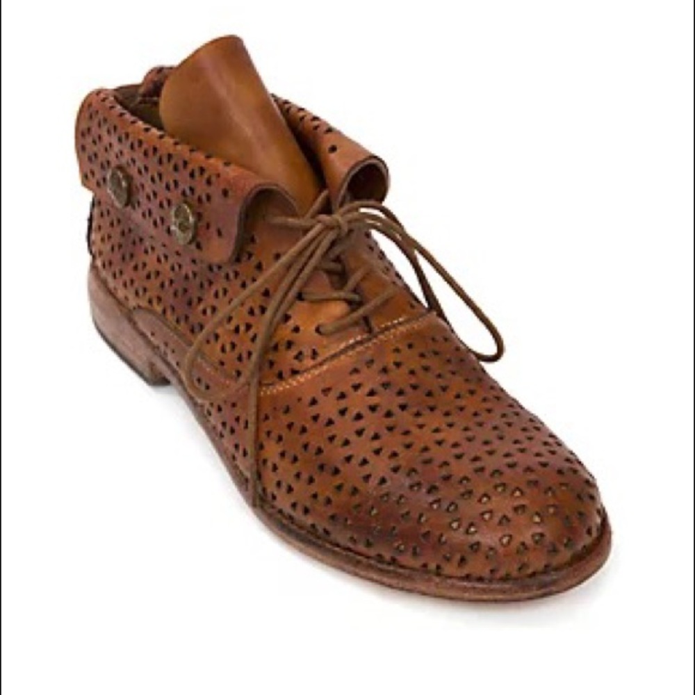 Patricia Nash Brown Ankle Boots